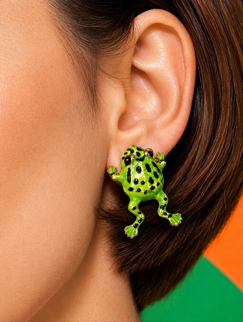 MODCLOTH ENAMEL FROG STUD EARRINGS